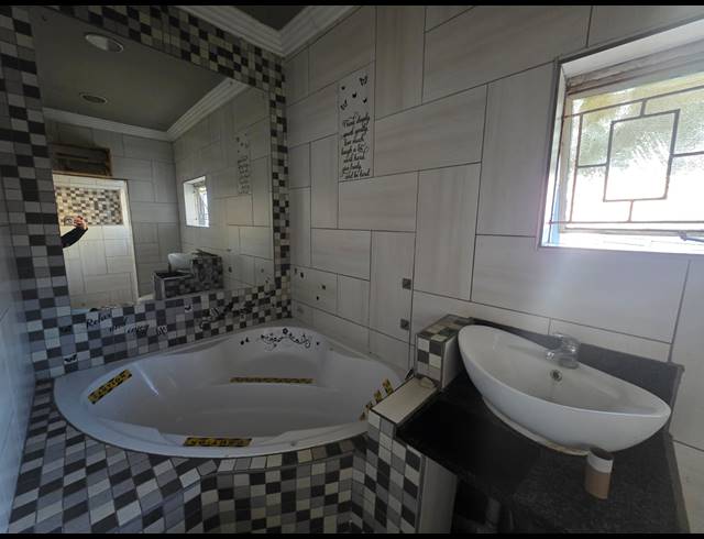 4 BEDROOM HOUSE FOR SALE IN SASOLBURG EXT 11